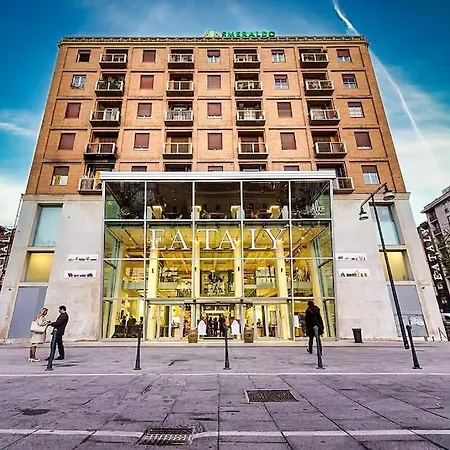Taxi No-need - Metro, Train Station, Nightlife And Restaurants