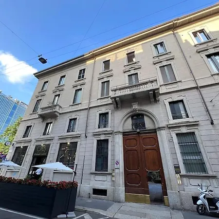 Taxi No-need - Metro, Train Station, Nightlife And Restaurants Apartment