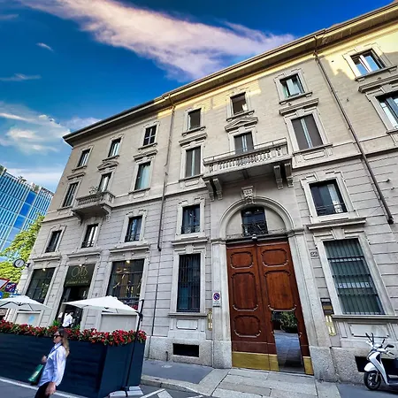 Taxi No-need - Metro, Train Station, Nightlife And Restaurants Apartment