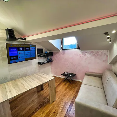 Taxi No-need - Metro, Train Station To Malpensa, Nightlife And Restaurants * Milano